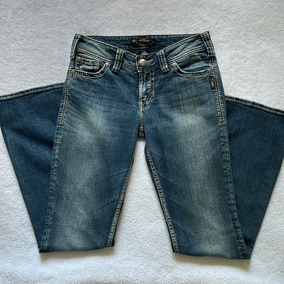 Silver Brand Jeans - Picture 2 of 3